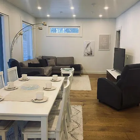Ihana Talo - Lovely House With Sauna In * Vaasa