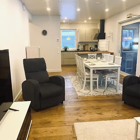Ihana Talo - Lovely House With Sauna In Willa Vaasa
